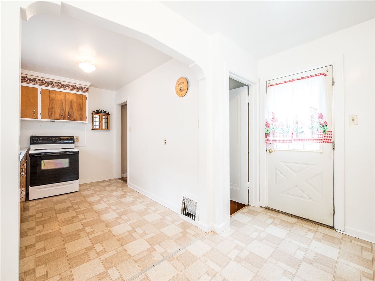 1422 Spring Street Fort Wayne, IN 46808 - Photo 12 of 28
