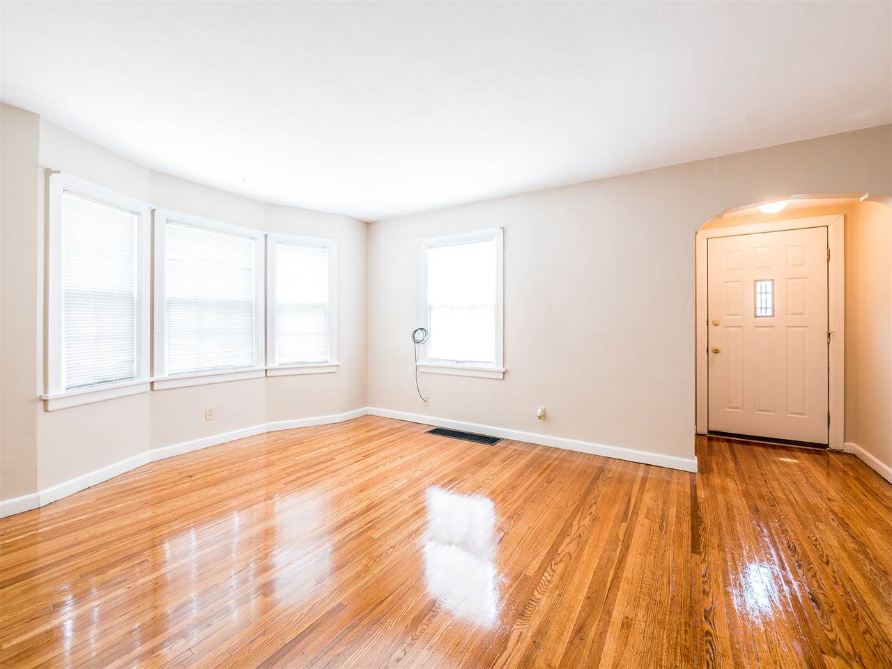 1422 Spring Street Fort Wayne, IN 46808 - Photo 6 of 28