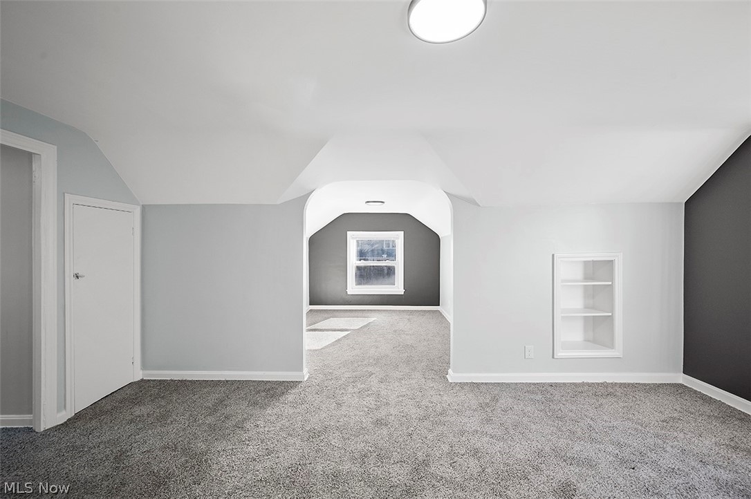 3873 Grosvenor Road Cleveland, OH 44118 - Photo 16 of 21