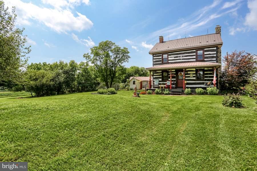 851 Anthony Road East Berlin, PA 17316 - Photo 2 of 25 Gallery Image 2