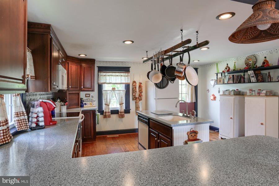 851 Anthony Road East Berlin, PA 17316 - Photo 10 of 25 Gallery Image 10