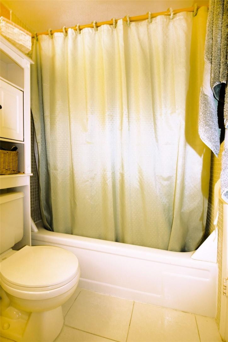 1055 Cambridge C, Unit 1055 Deerfield Beach, FL 33442 - Photo 17 of 52 Tub/Shower in Primary Bathroom