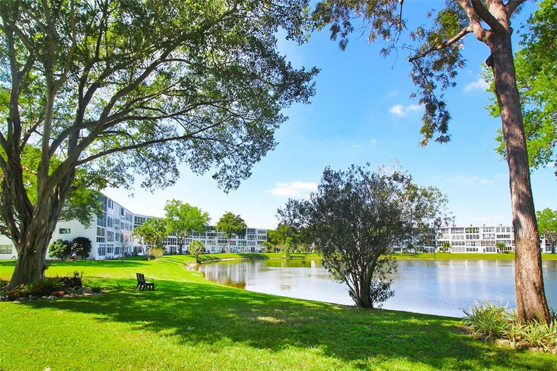 1055 Cambridge C, Unit 1055 Deerfield Beach, FL 33442 - Photo 21 of 52 Photo 21