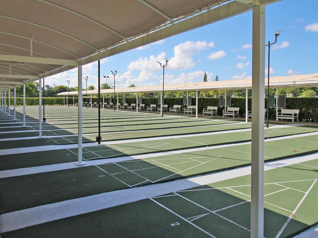 1055 Cambridge C, Unit 1055 Deerfield Beach, FL 33442 - Photo 46 of 52 Shuffleboard Courts