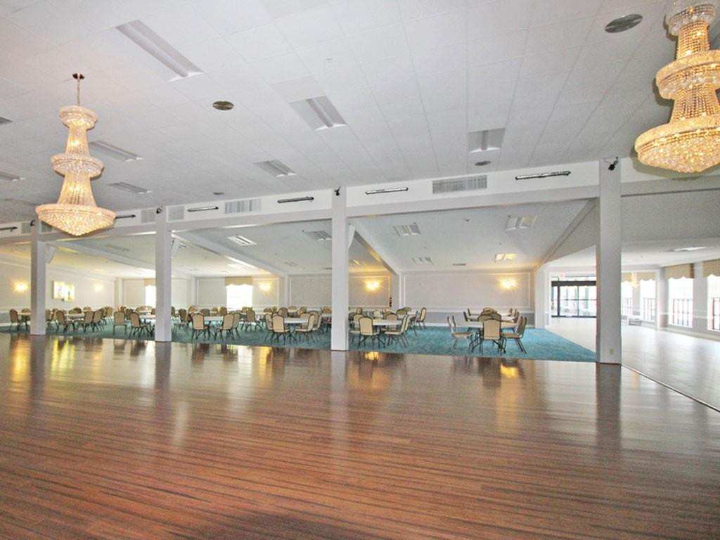 1055 Cambridge C, Unit 1055 Deerfield Beach, FL 33442 - Photo 50 of 52 Ball Room