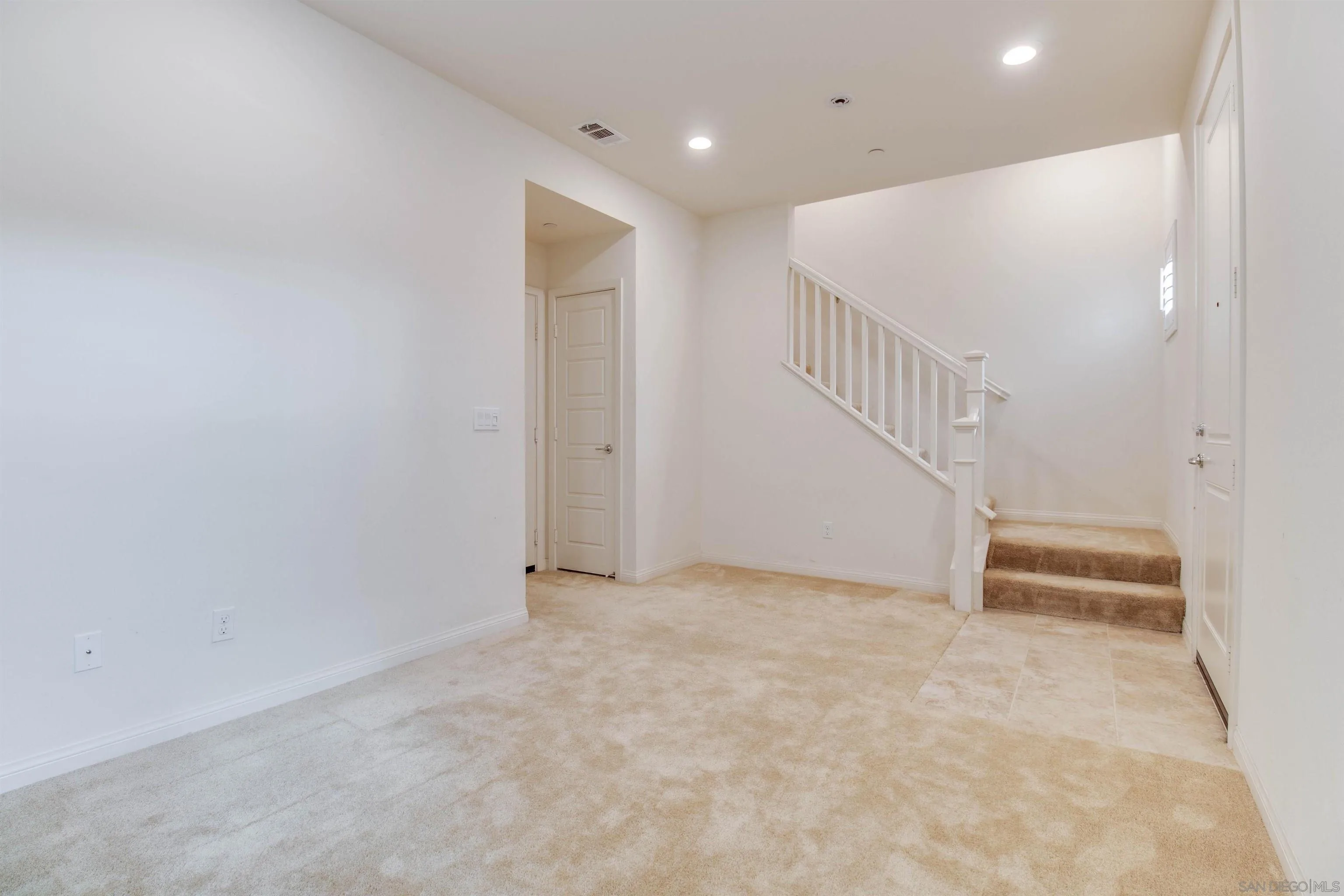 6012 Village Center Loop Road, Unit 35 San Diego, CA 92130 - Photo 6 of 29