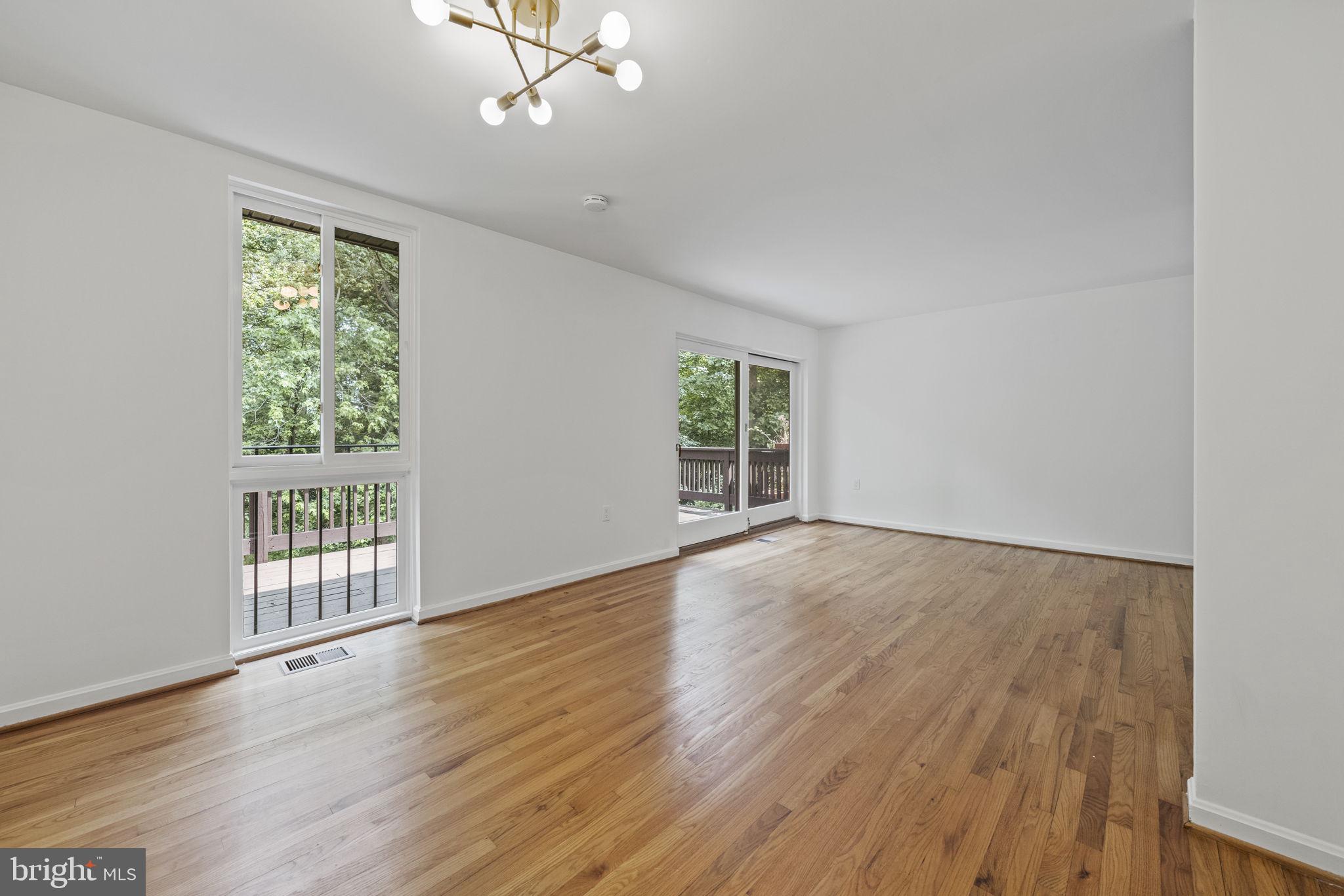 8020 Inverness Ridge Road Potomac, MD 20854 - Photo 11 of 46