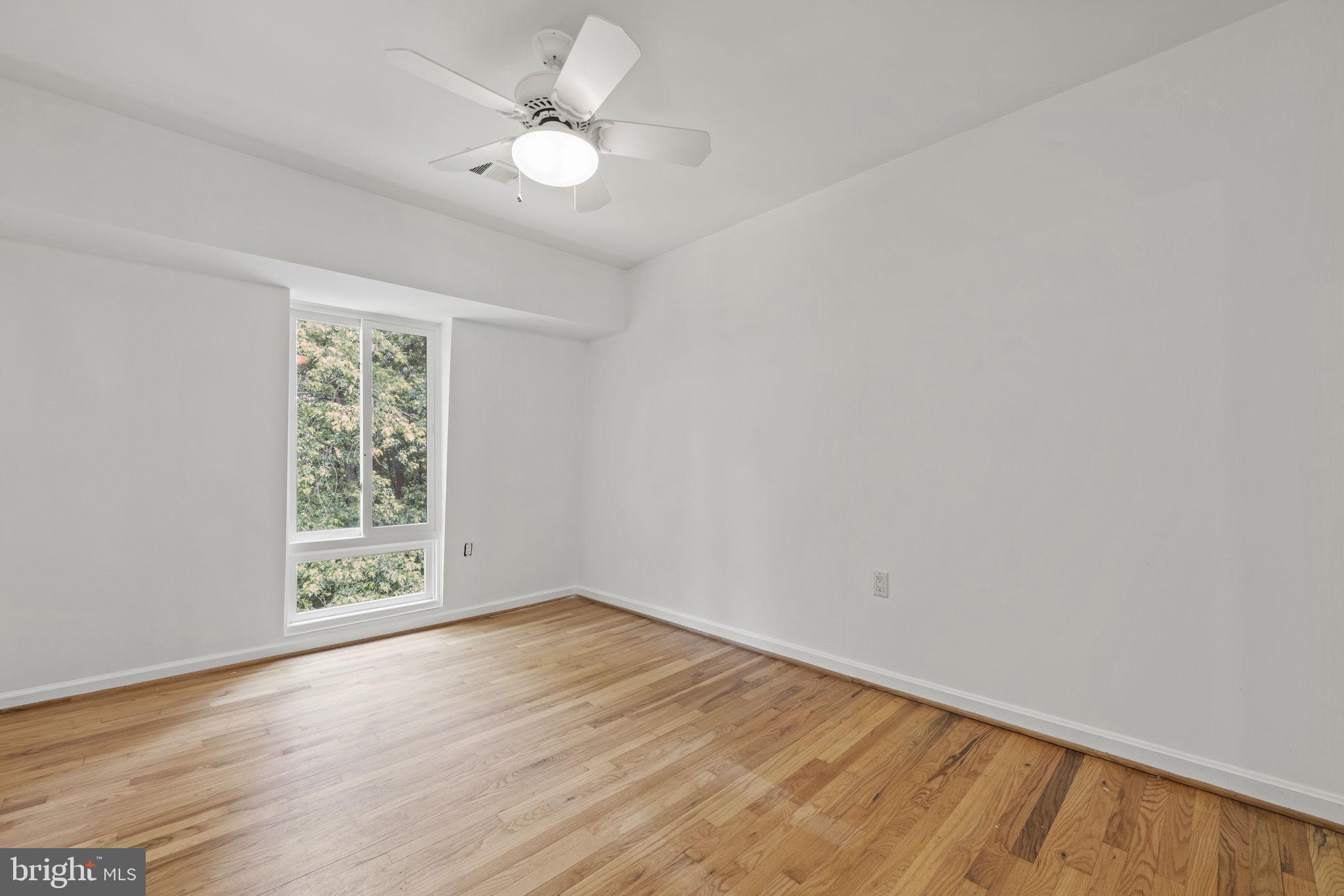 8020 Inverness Ridge Road Potomac, MD 20854 - Photo 15 of 46