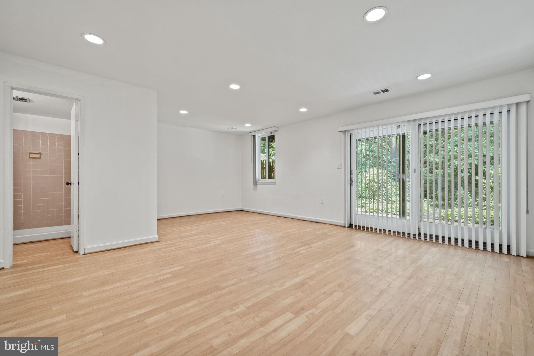 8020 Inverness Ridge Road Potomac, MD 20854 - Photo 26 of 46