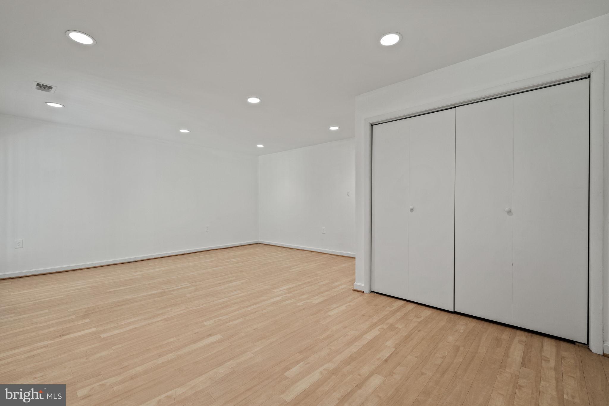 8020 Inverness Ridge Road Potomac, MD 20854 - Photo 28 of 46