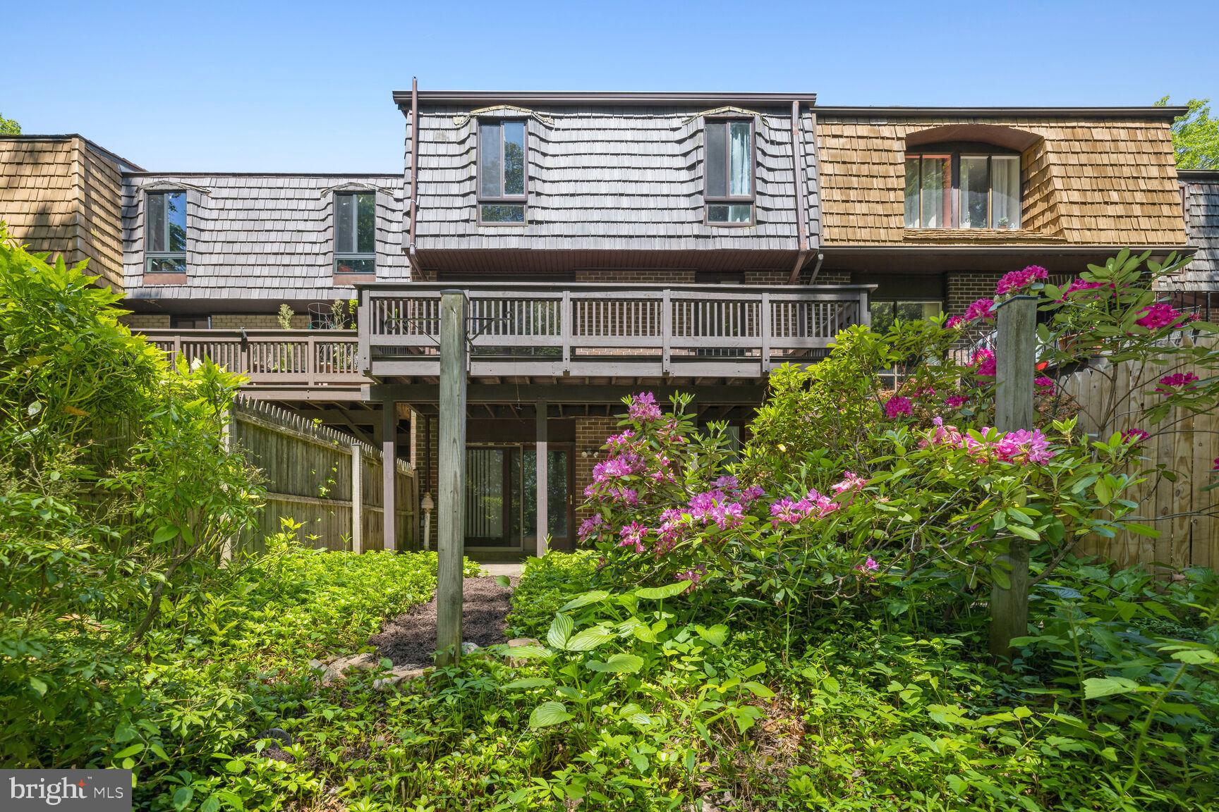 8020 Inverness Ridge Road Potomac, MD 20854 - Photo 32 of 46