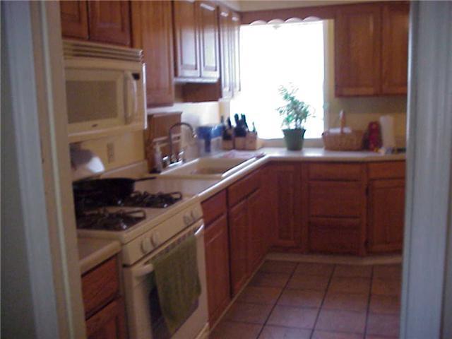 1939 Ruth Drive Indianapolis, IN 46240 - Photo 7 of 17 Gallery Image 7