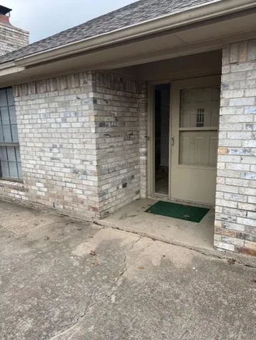 $1,700 | 7502 Pear Tree Lane, Fort Worth, TX 76133