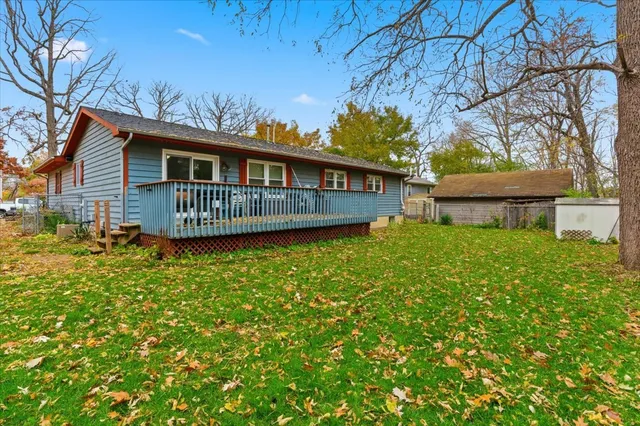 $320,000 | 37471 Illinois Rte 59, Lake Villa, IL 60046