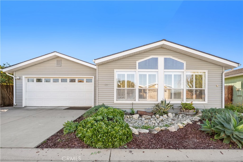 820 Vista Del Rio Santa Maria, CA 93458 - Photo 3 of 57 a front view of a house with a yard