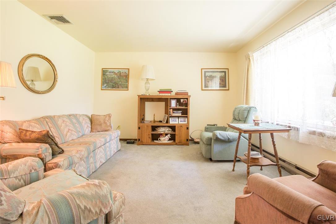 2267 Yost Road Bath, PA 18014 - Photo 3 of 19 Gallery Image 3