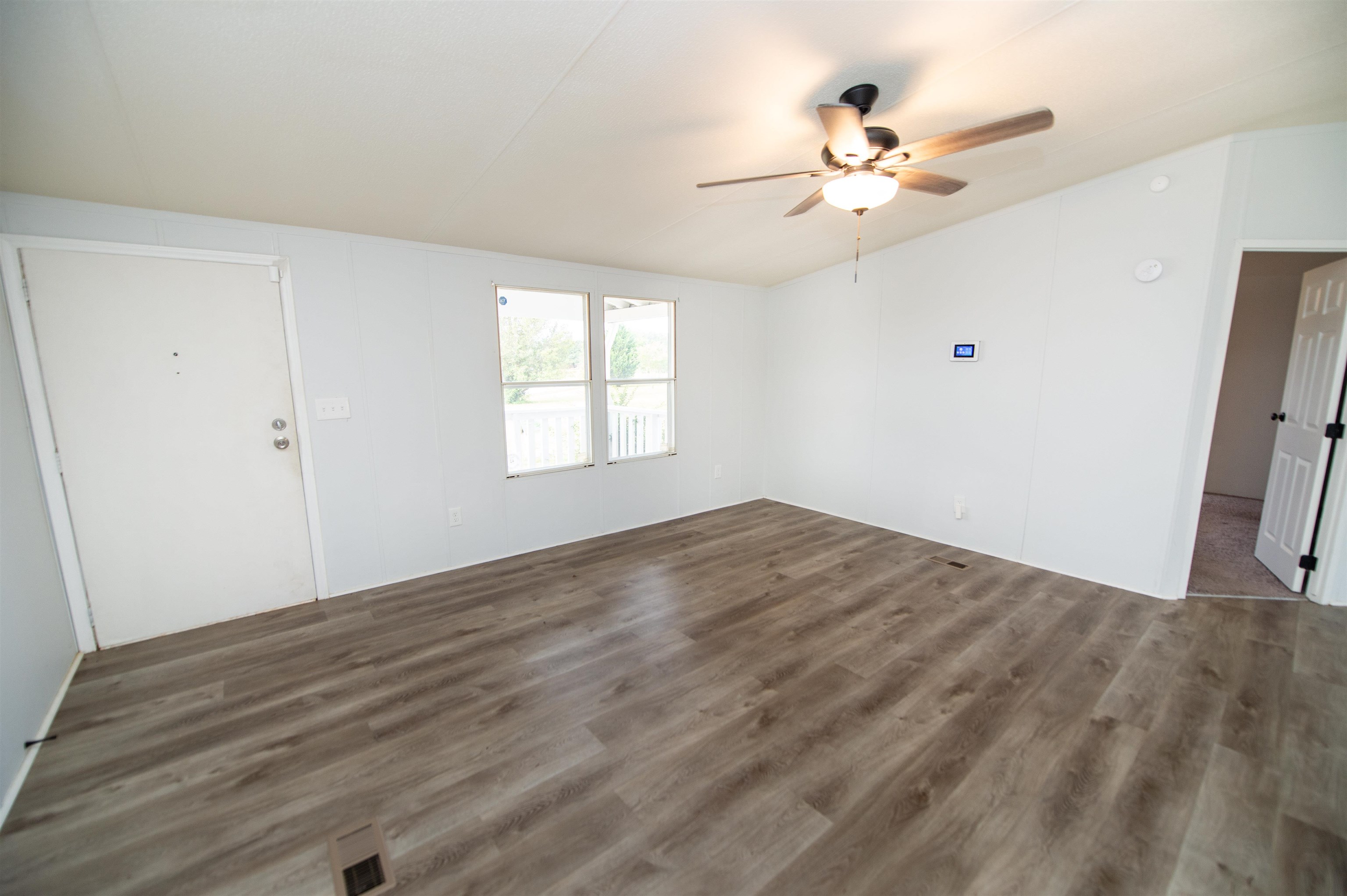 2650 Mt Lebanon Road Campobello, SC 29322 - Photo 4 of 38