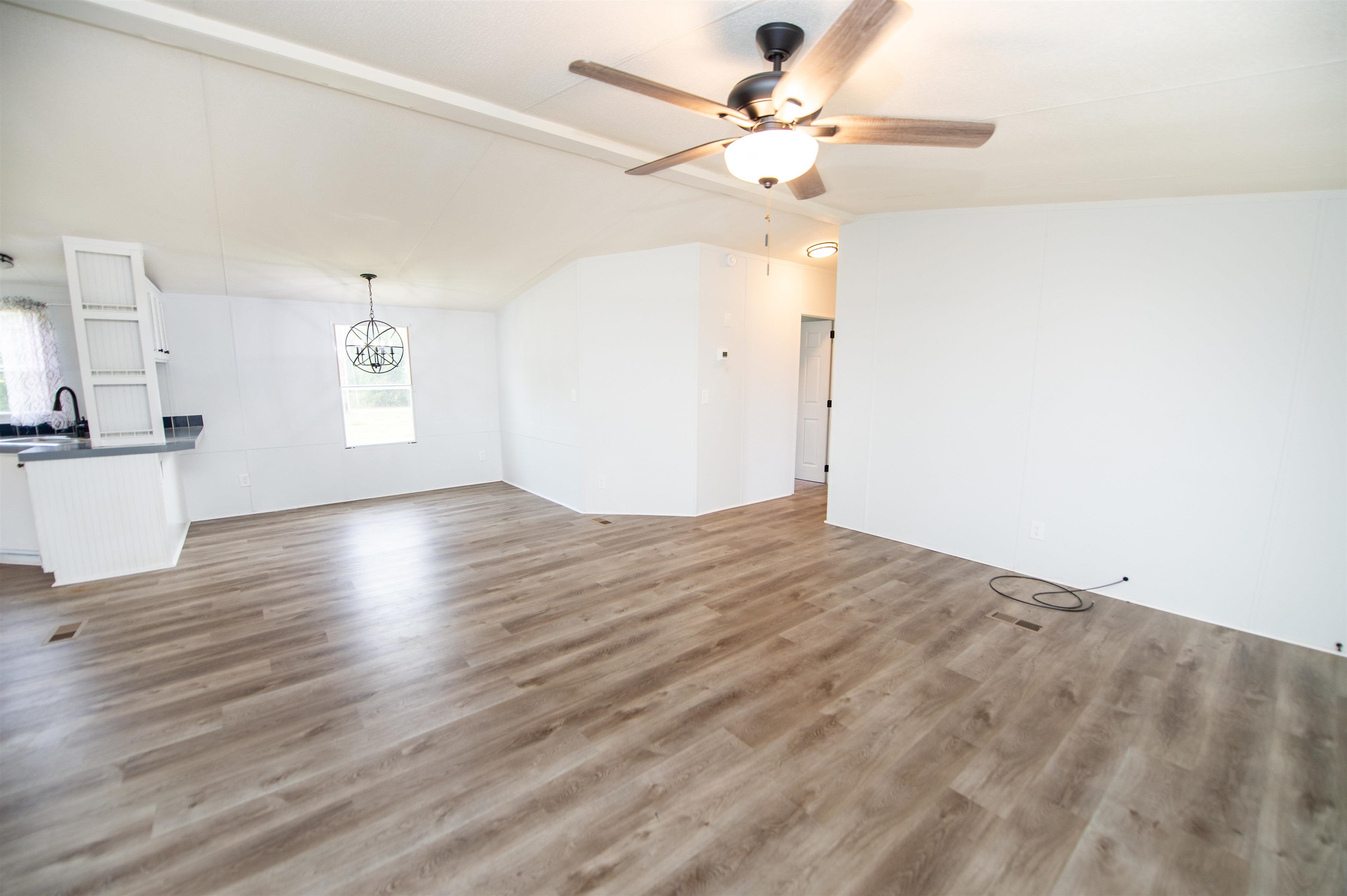 2650 Mt Lebanon Road Campobello, SC 29322 - Photo 5 of 38