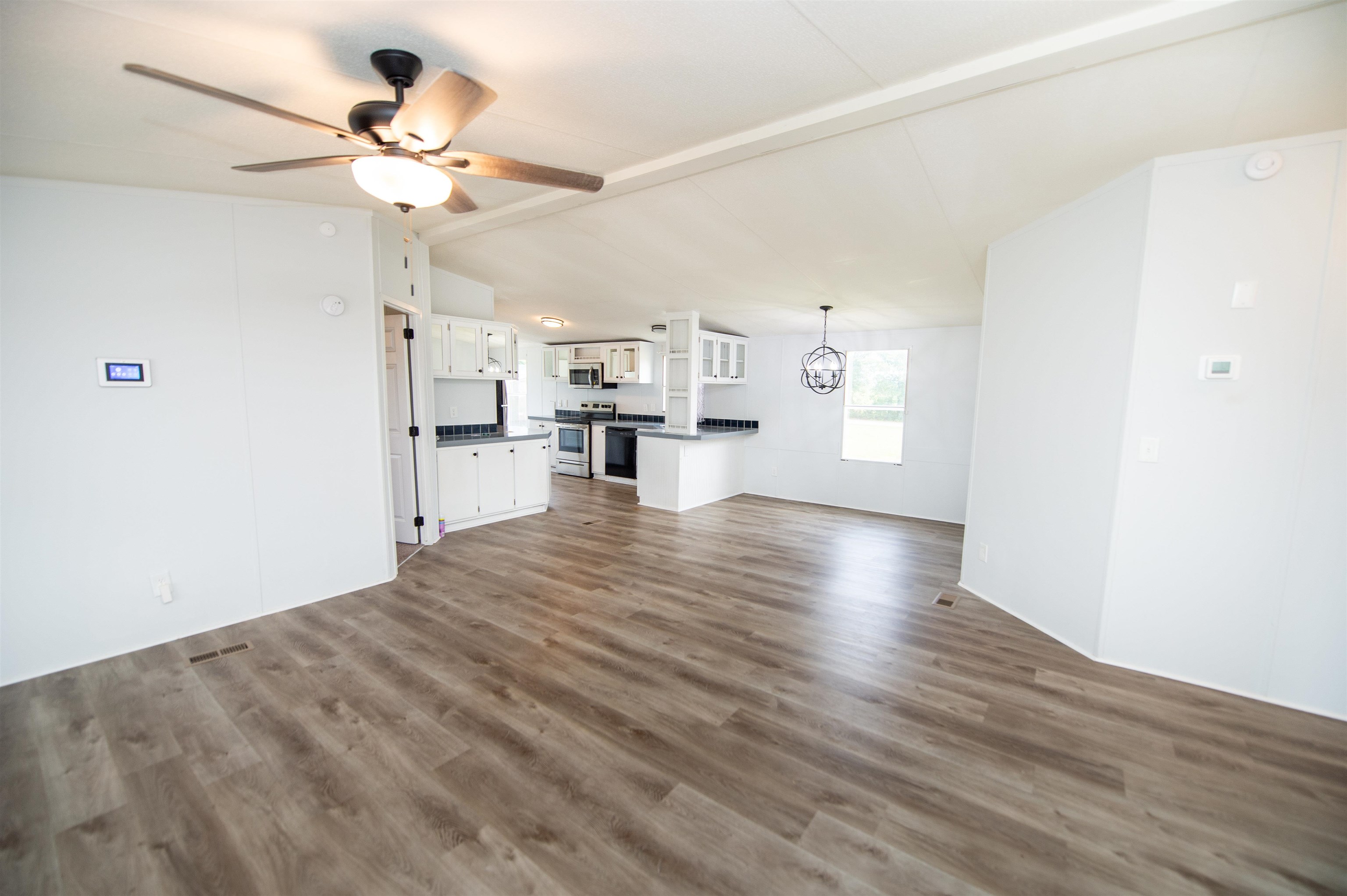 2650 Mt Lebanon Road Campobello, SC 29322 - Photo 6 of 38