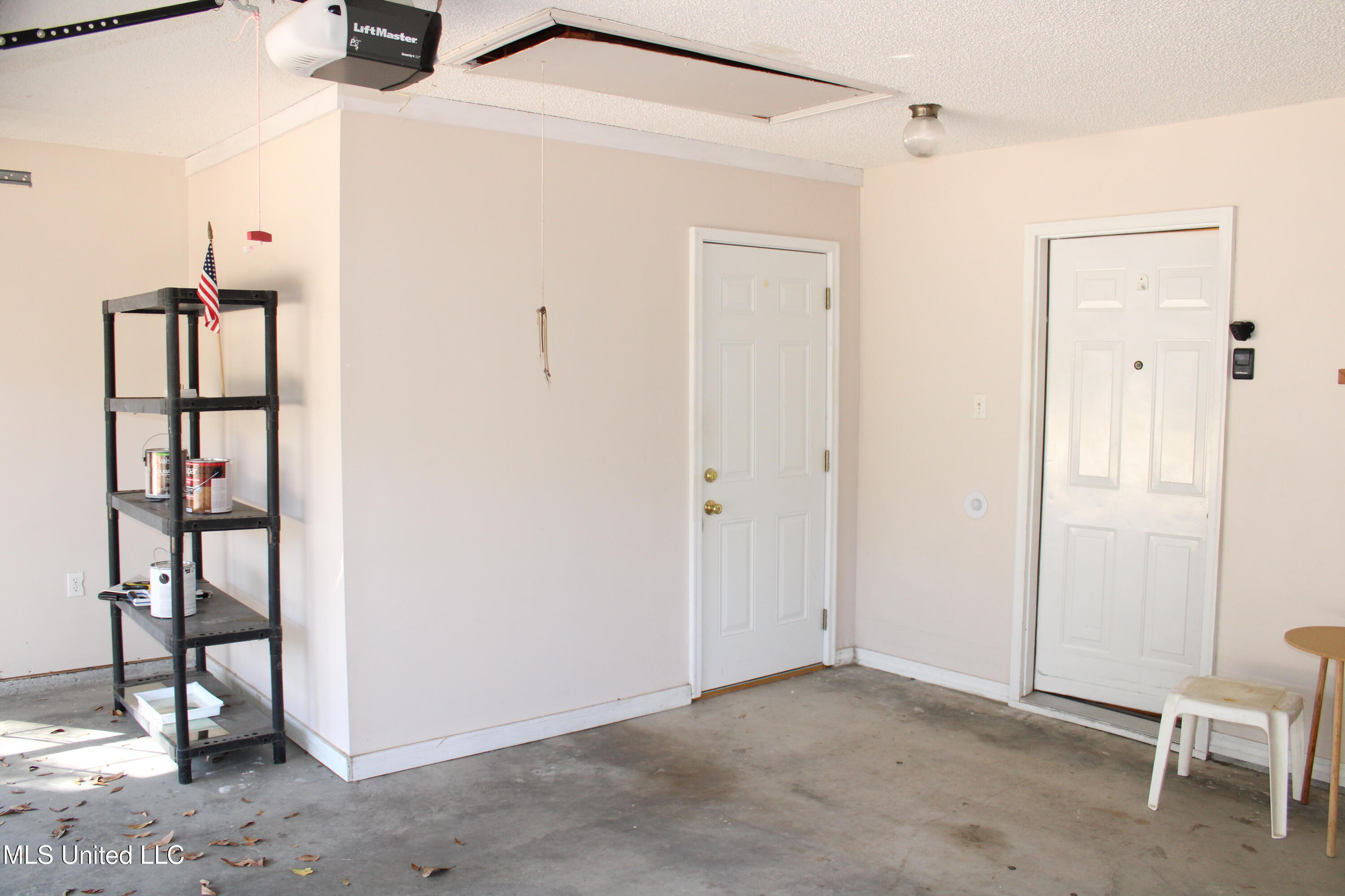 9300 Ridgeview Drive Ocean Springs, MS 39564 - Photo 17 of 54 IMG_6884