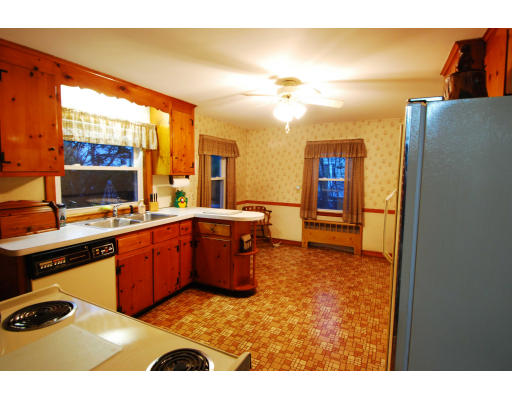 450 Trapelo Road Waltham, MA 02452 - Photo 4 of 14 Gallery Image 4