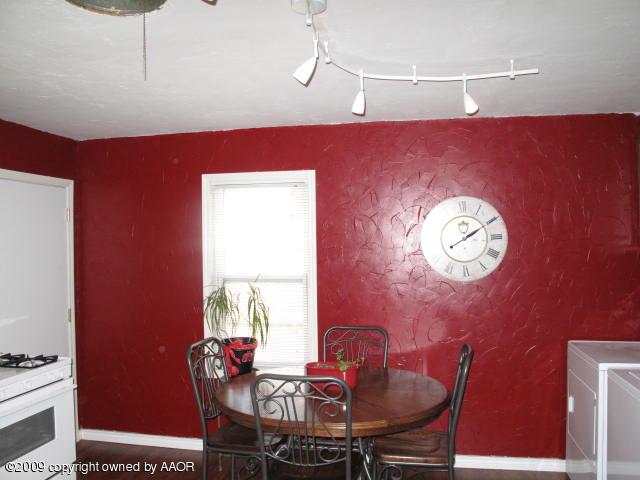 3618 South Ong Street Amarillo, TX 79110 - Photo 8 of 17 a view of a dining room with furniture