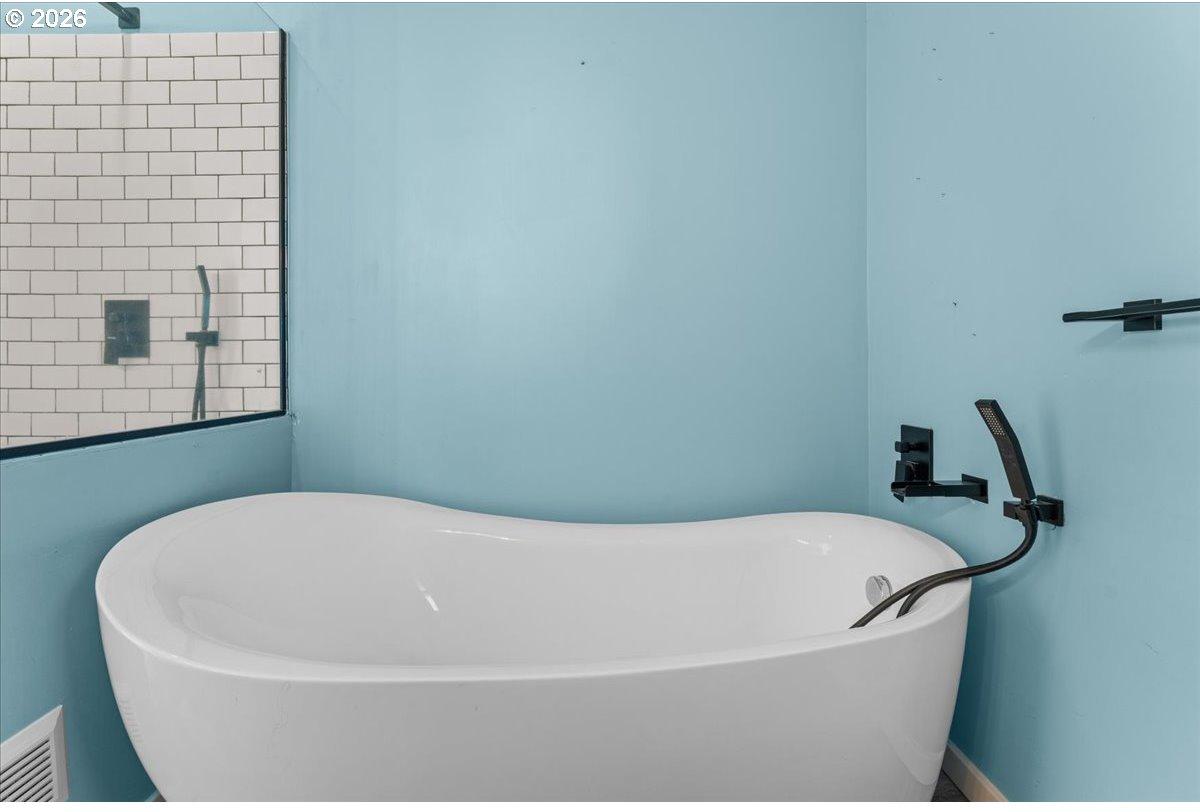 13136 Southwest Chimney Ridge Street Portland, OR 97223 - Photo 32 of 48 Gallery Image 32