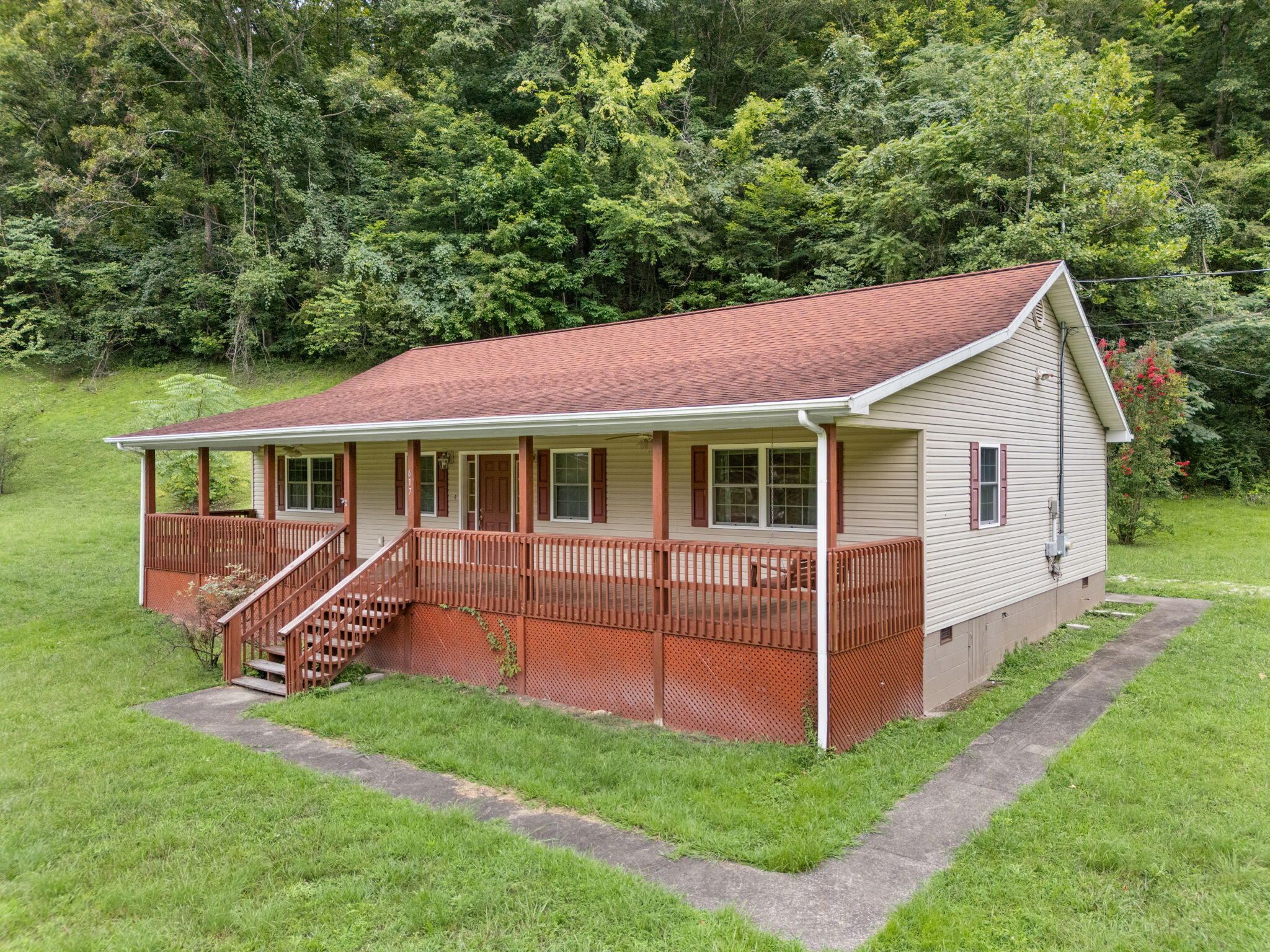 617 Big Willard Road Busy, KY 41723 - Photo 47 of 63 44-web-or-mls-DJI_20250804160125_0247_D