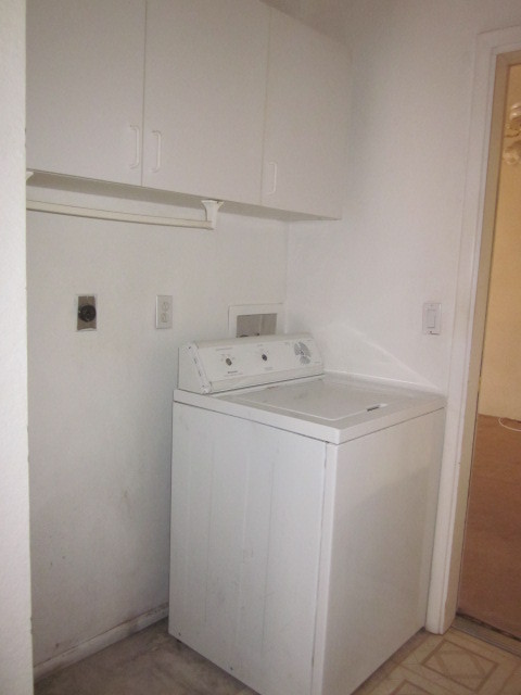 2301 South Belair Road Apache Junction, AZ 85119 - Photo 15 of 23 Laundry
