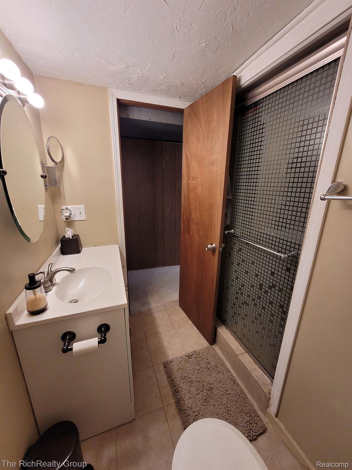 39793 Coronation Road Canton, MI 48188 - Photo 30 of 34 Gallery Image 30