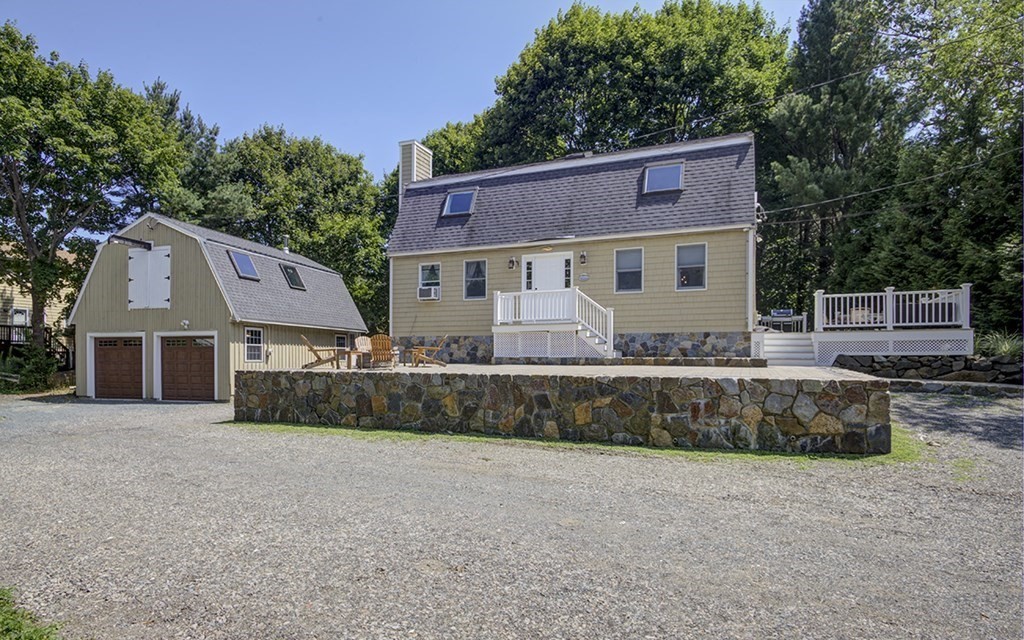 11 Susan Road Marblehead, MA 01945 - Photo 1 of 38