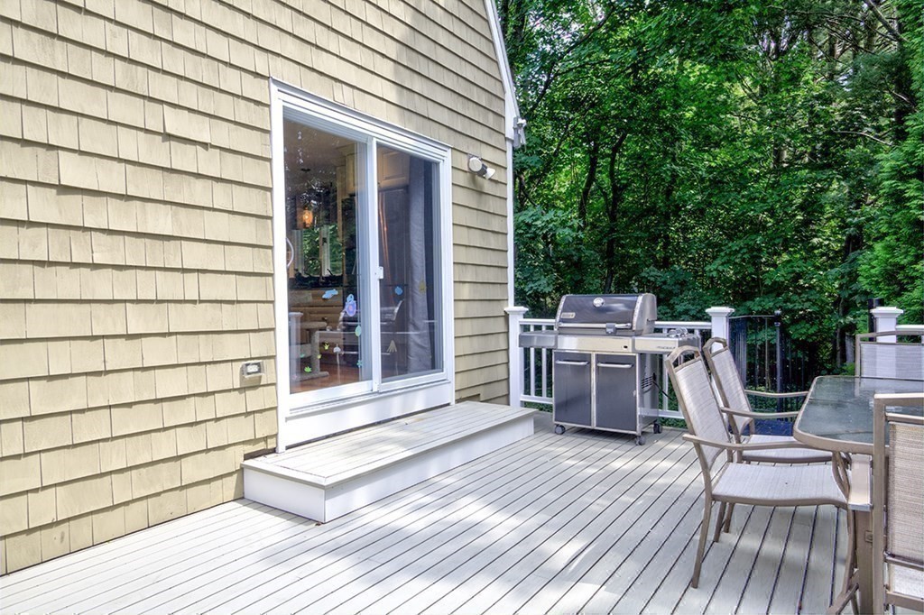 11 Susan Road Marblehead, MA 01945 - Photo 31 of 38