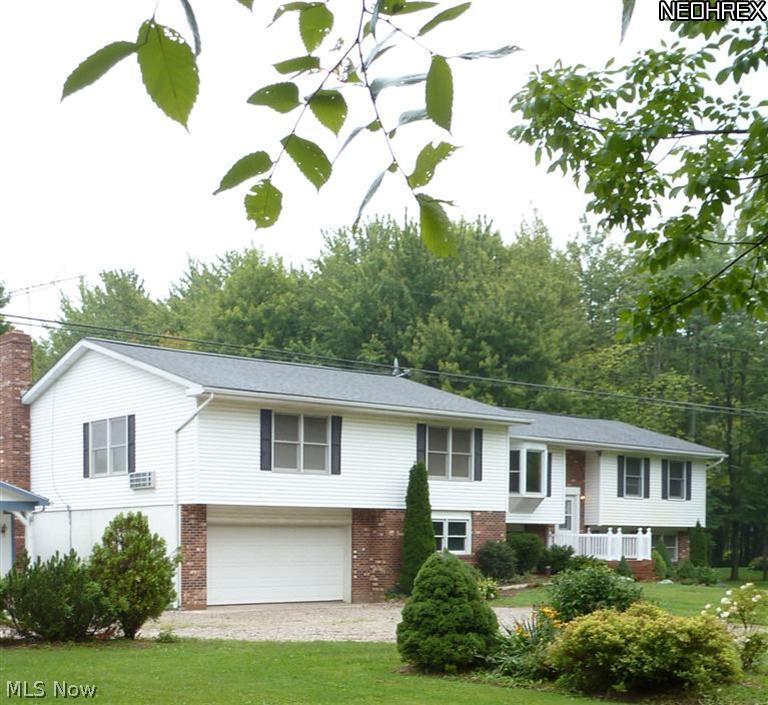 17045 Hosmer Road Middlefield, OH 44062 - Photo 2 of 23