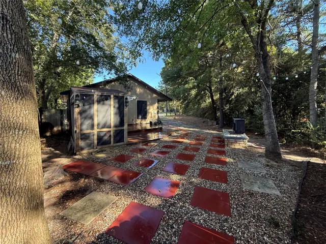 $1,500 | 919 Lovett Street, Tomball, TX 77375