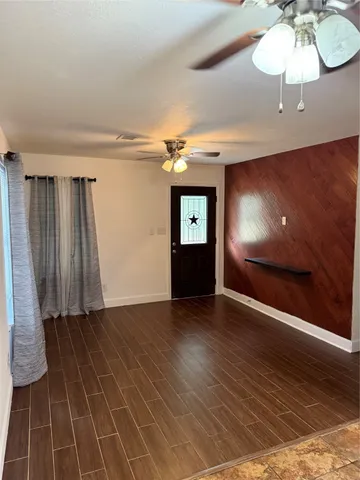 $1,500 | 919 Lovett Street, Tomball, TX 77375