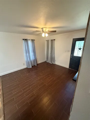 $1,500 | 919 Lovett Street, Tomball, TX 77375