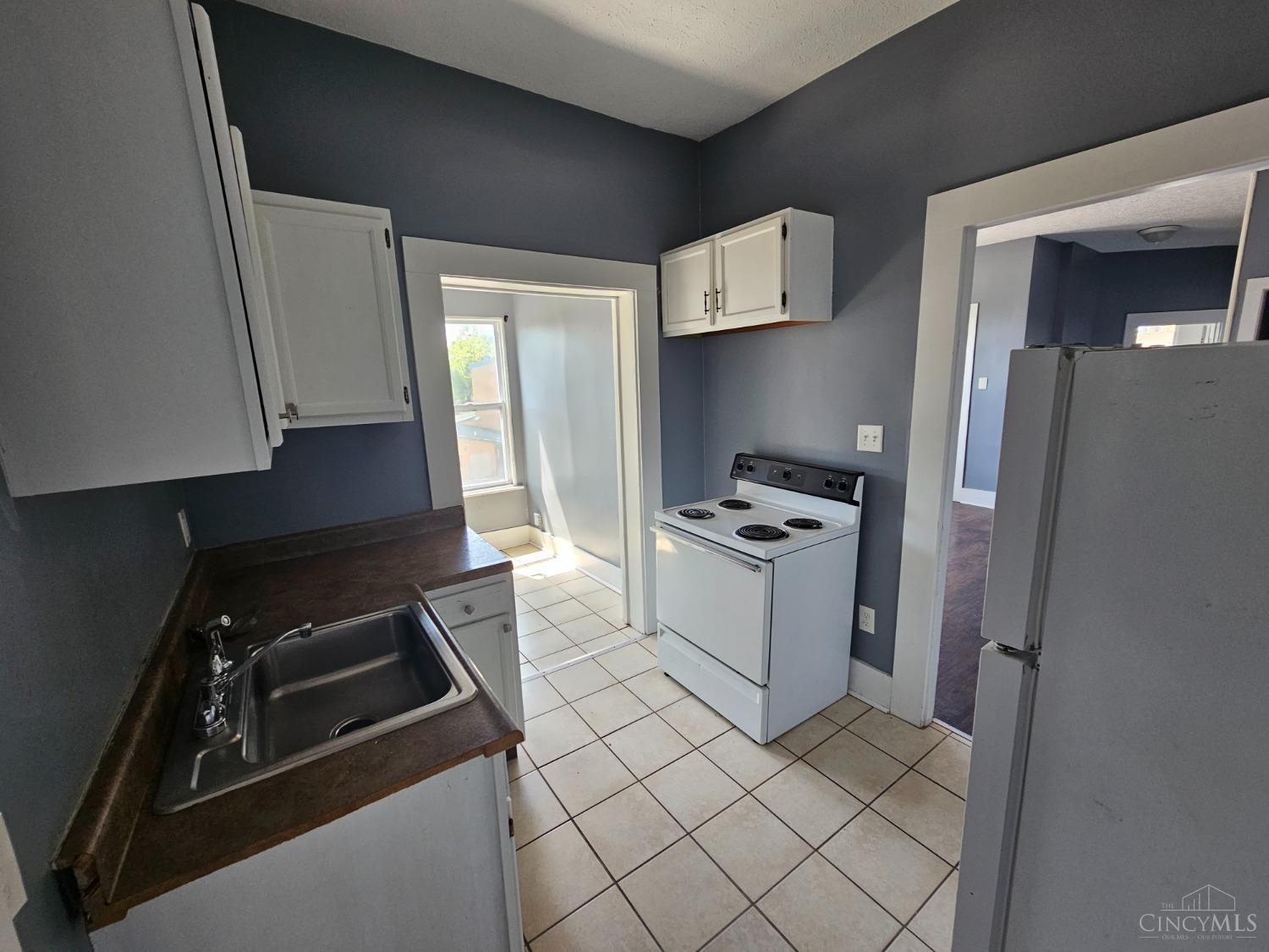 3636 Reading Road Cincinnati, OH 45229 - Photo 10 of 23