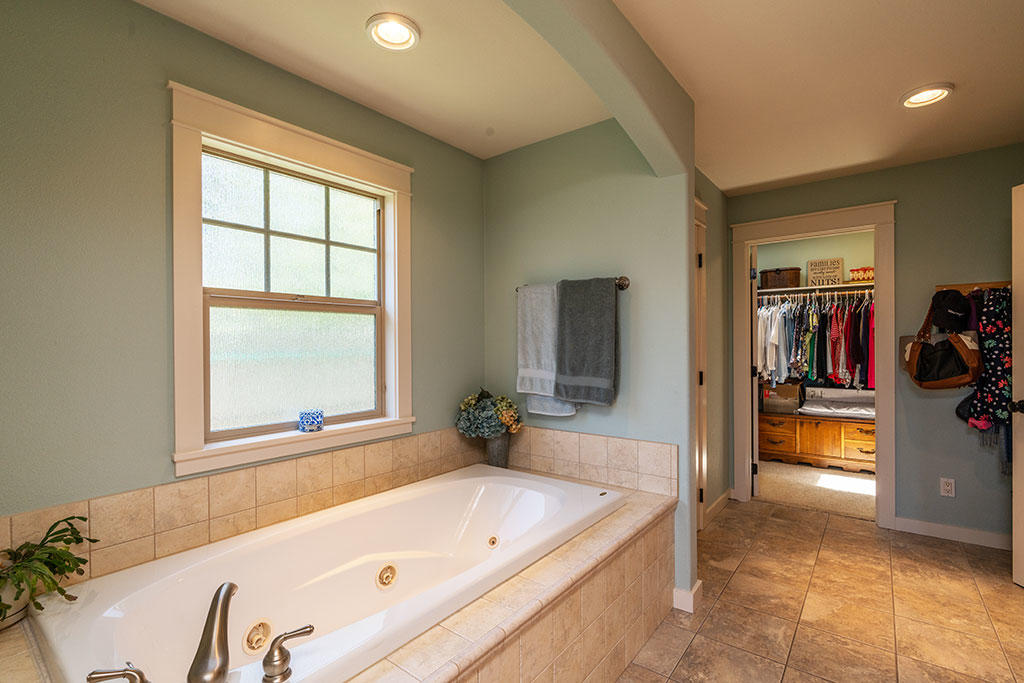 161 Grayland Heights Road Rio Dell, CA 95562 - Photo 43 of 94 44