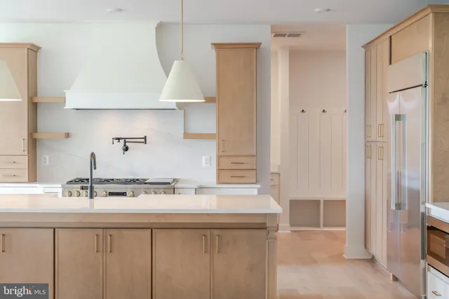 $1,598,800 | 623 Traveller Court, Lothian, MD 20711