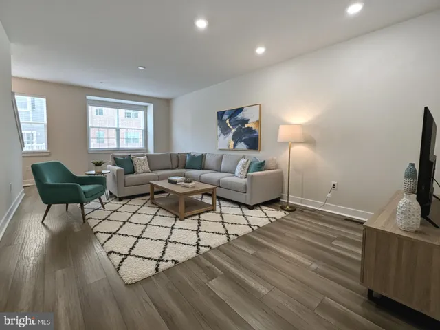 $485,000 | 107 King Street, Bensalem, PA 19020