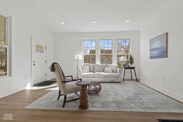 $259,900 | 218 Walnut Street, Greenfield, IN 46140