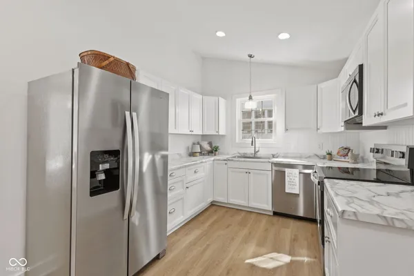 $259,900 | 218 Walnut Street, Greenfield, IN 46140