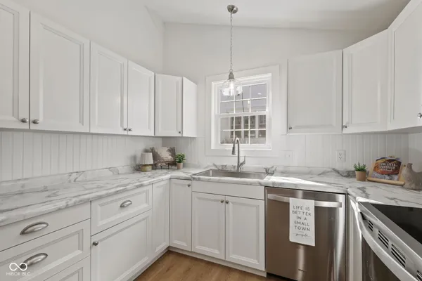 $259,900 | 218 Walnut Street, Greenfield, IN 46140