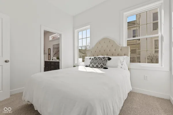 $259,900 | 218 Walnut Street, Greenfield, IN 46140