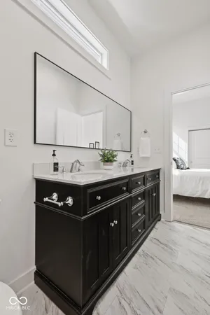 $259,900 | 218 Walnut Street, Greenfield, IN 46140