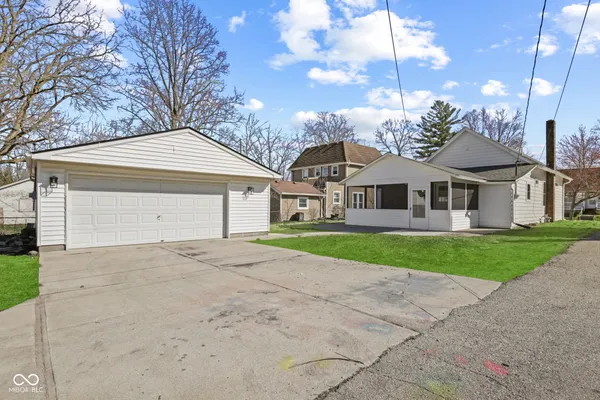$259,900 | 218 Walnut Street, Greenfield, IN 46140