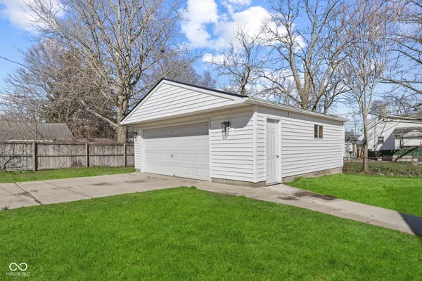 $259,900 | 218 Walnut Street, Greenfield, IN 46140