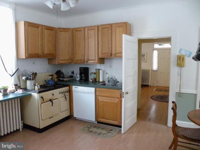 1802 Kenway Road Baltimore, MD 21209 - Photo 5 of 15 Kitchen