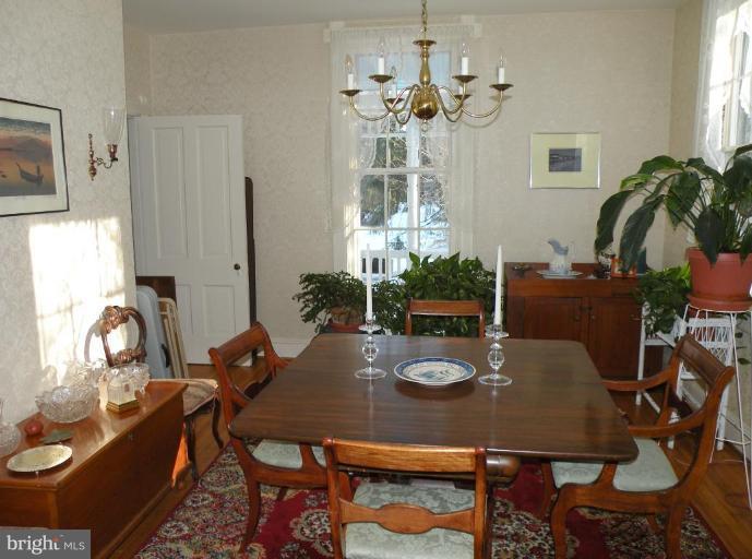 1802 Kenway Road Baltimore, MD 21209 - Photo 8 of 15 Dining Room