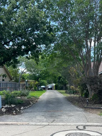 $400,000 | 7131 Thrush View Lane, San Antonio, TX 78209